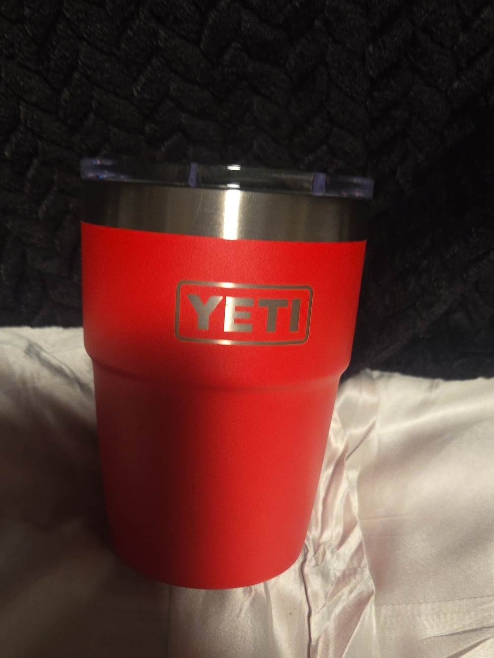 Brand New Missing Label Yeti Red Insulated Tumbler with Clear Lid